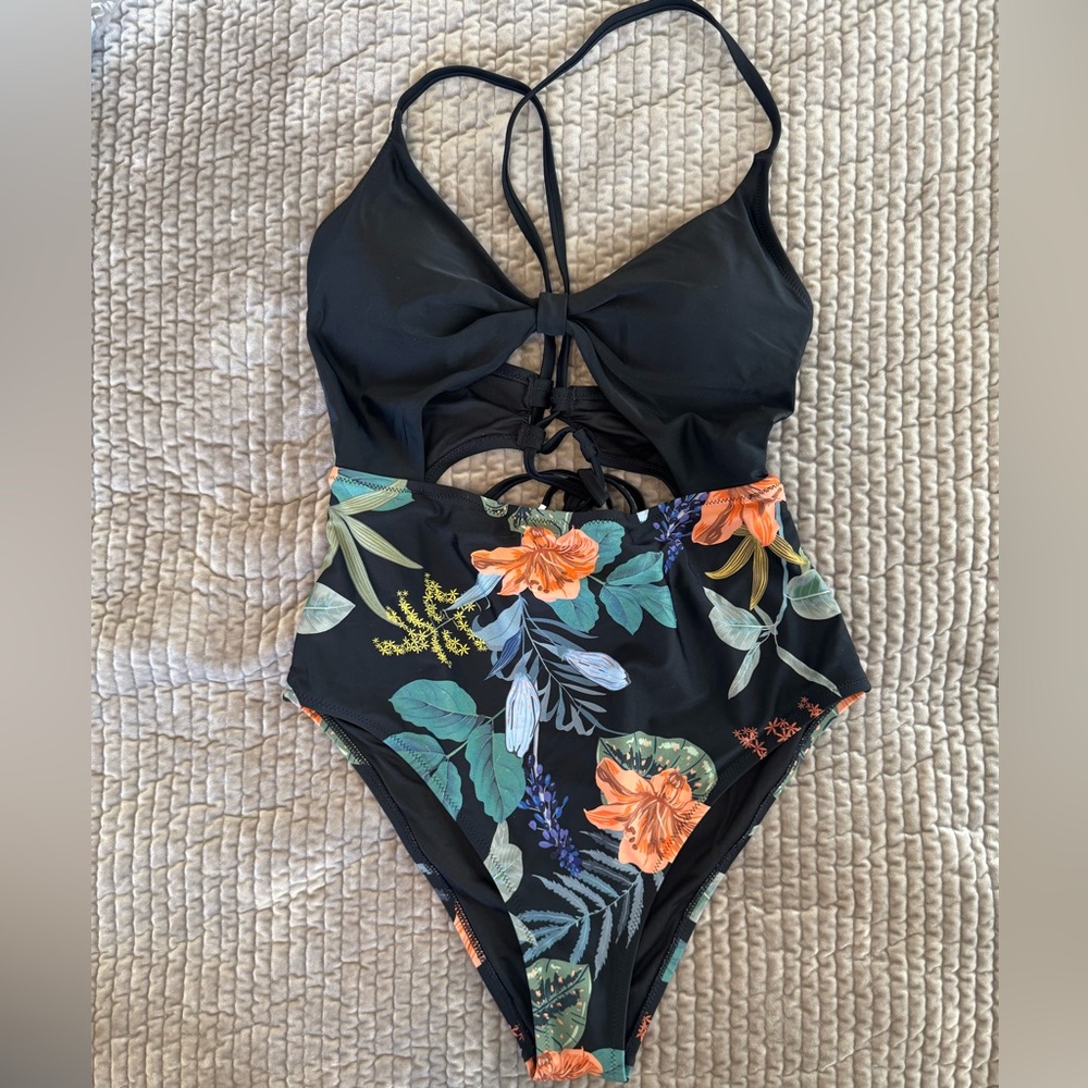 Cupshe Black Floral Cutout swim suit  - sz XXL